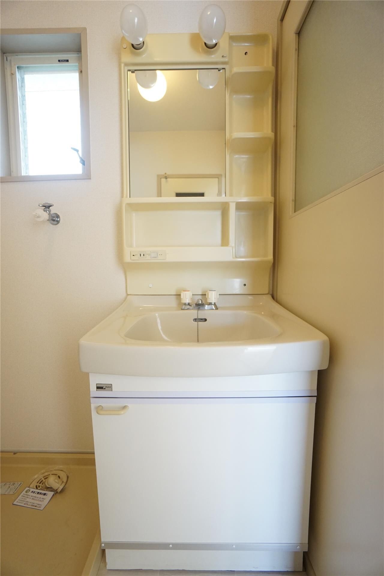  アルフィーネ中庄