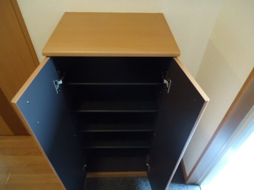 下駄箱 ルナ・アルカディア参番館