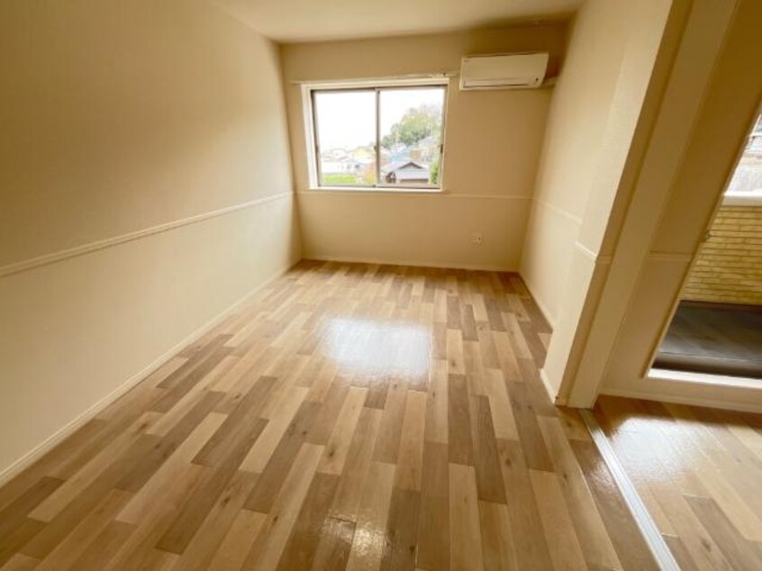 室内 アリエッタ