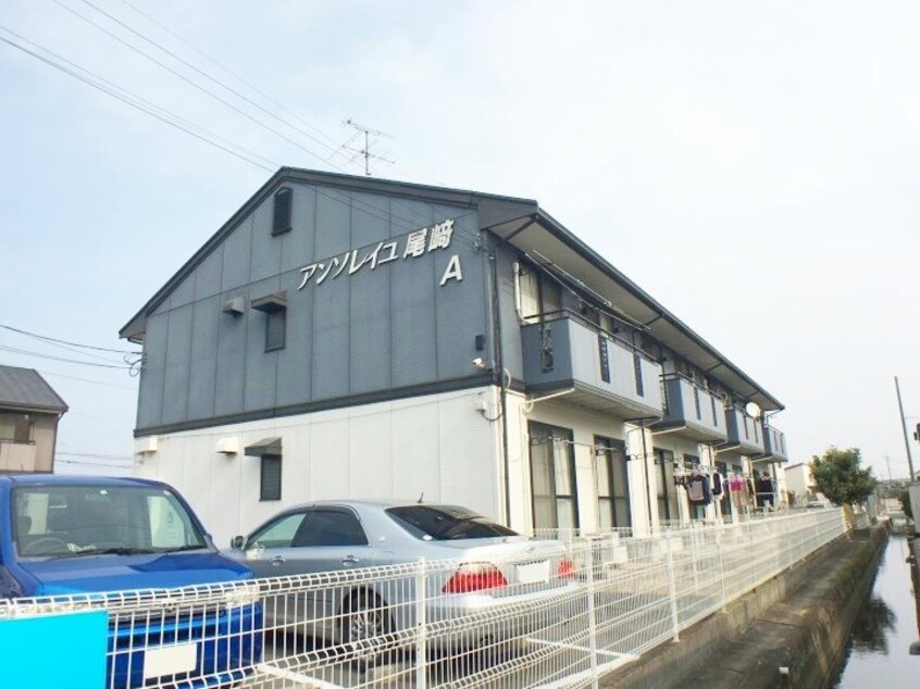  アンソレイユ尾﨑　A棟