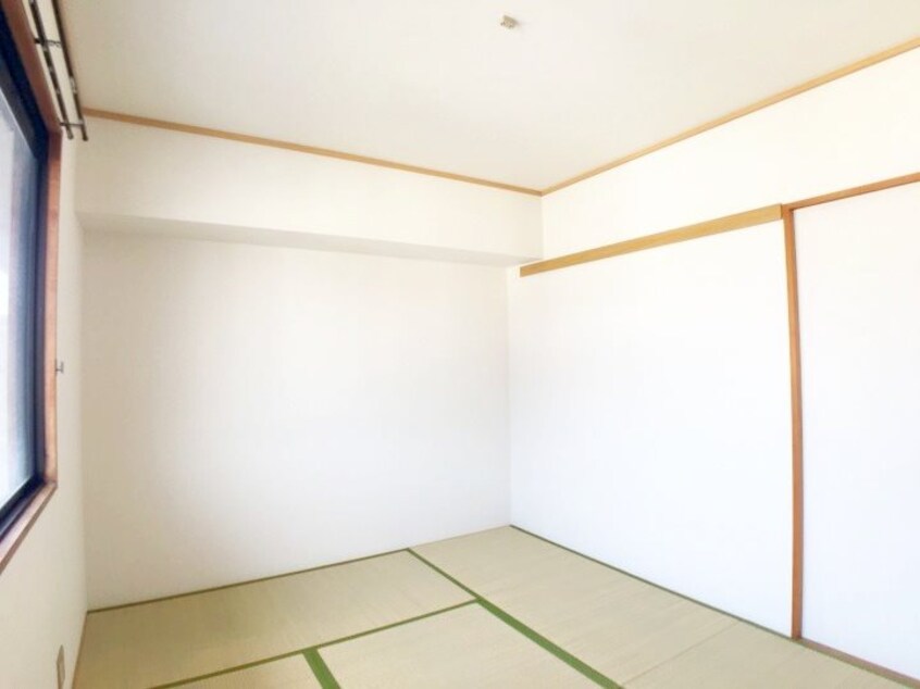  アンソレイユ尾﨑　A棟