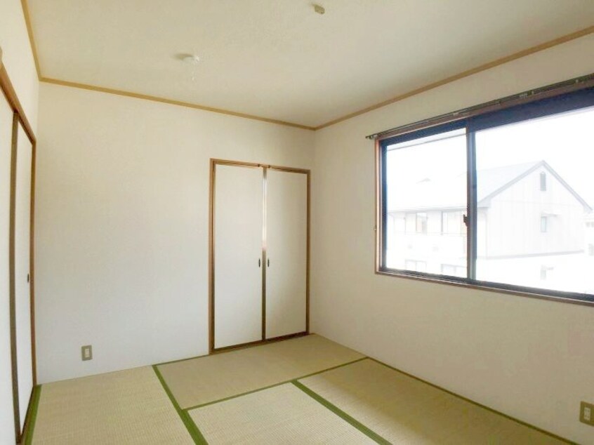  アンソレイユ尾﨑　A棟