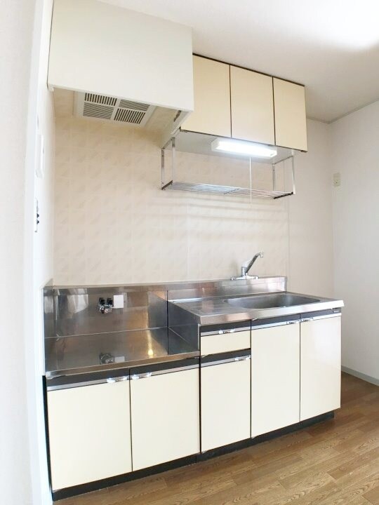  アンソレイユ尾﨑　A棟