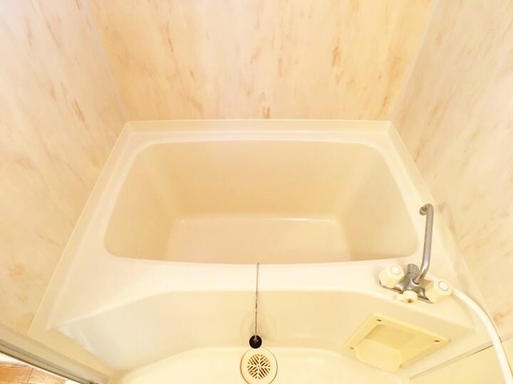  アンソレイユ尾﨑　A棟