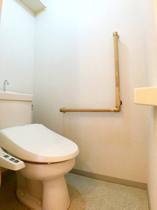  アンソレイユ尾﨑　A棟