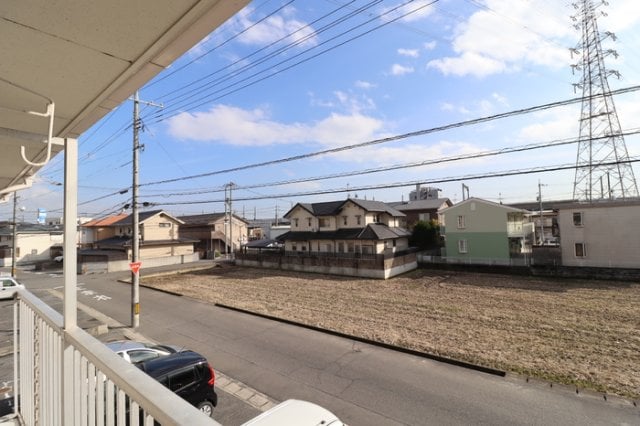  シャンポールききょう A棟