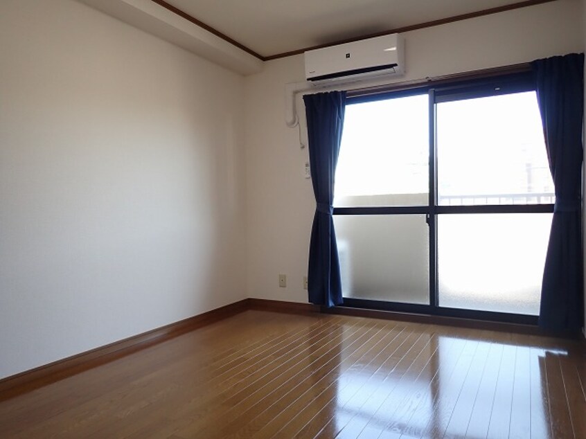  ラ・メゾン　ジョワイユーズ