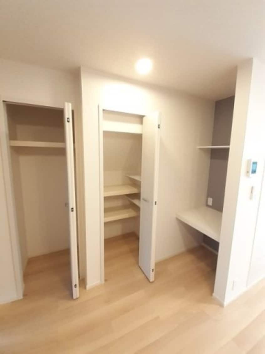  ニュー・エンブレムＢ