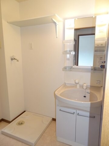  ロイヤルガーデンミルフィー　Ｆ棟