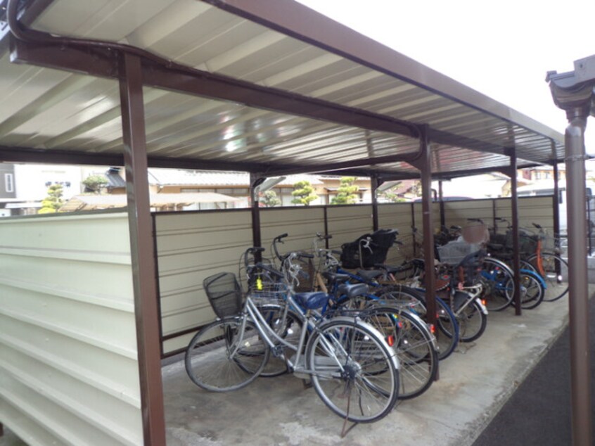  サンシティーフジ