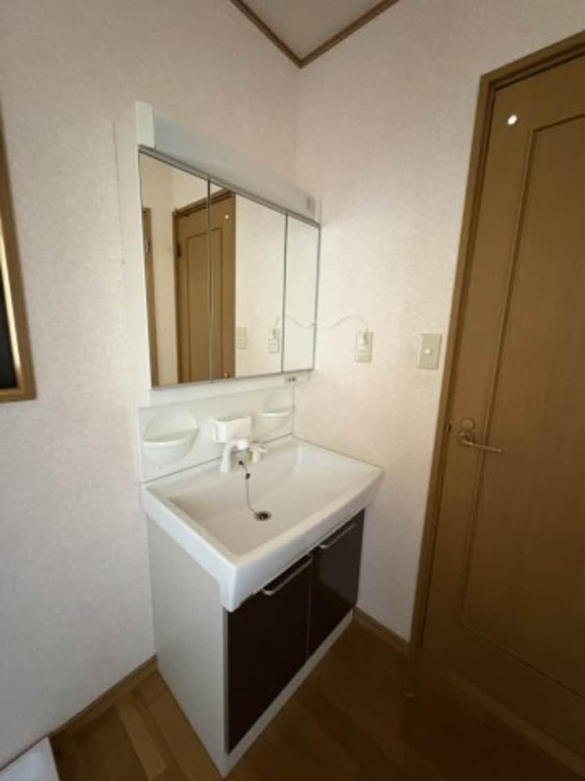  エフジービービル