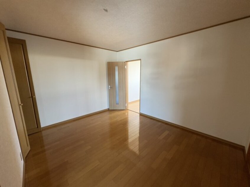  エフジービービル