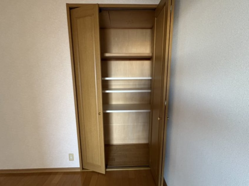  エフジービービル