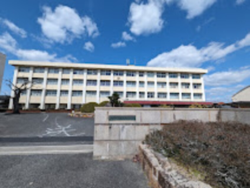 岡山県立総社高校 1282m コーポ吉備路
