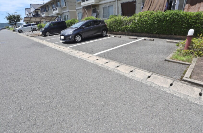  アパートメント明石　B