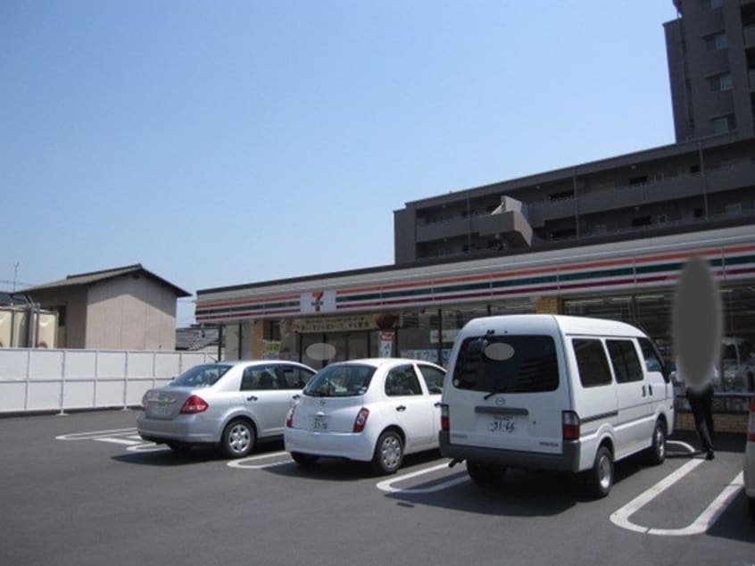 セブンイレブン倉敷老松３丁目店まで260m レンドール