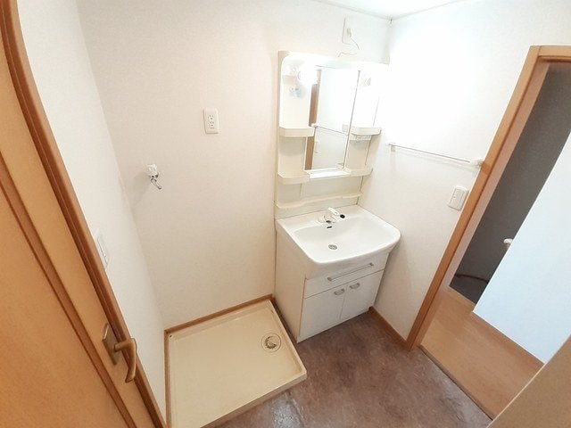  メゾン　オーブＡ