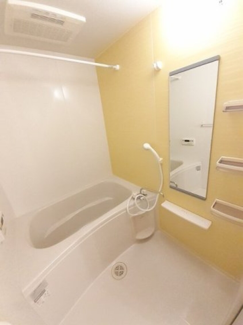  エル　フトゥーロ　Ａ