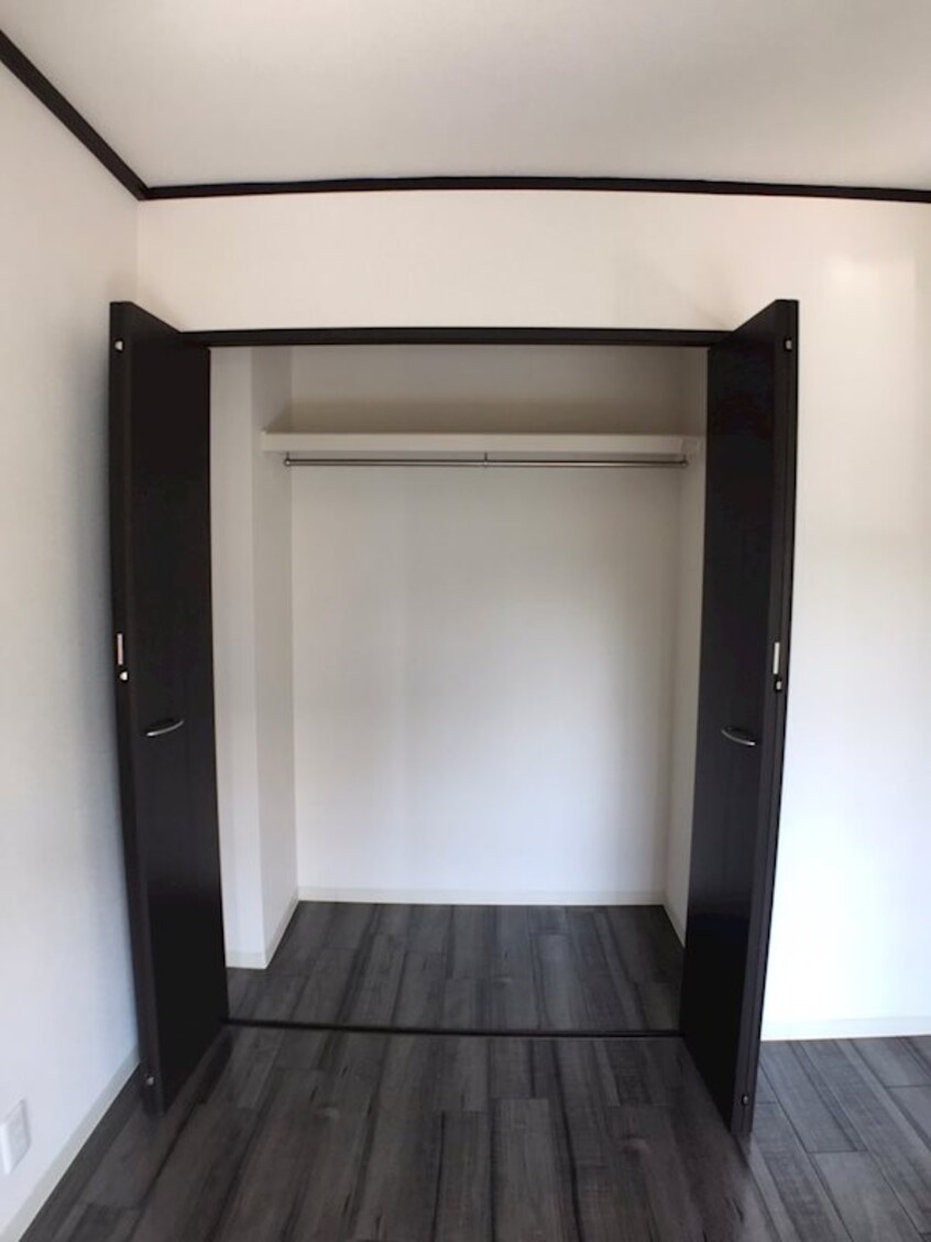  吉岡マンションＤ棟