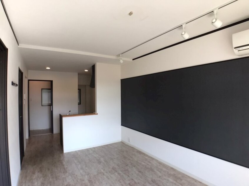  吉岡マンションＤ棟