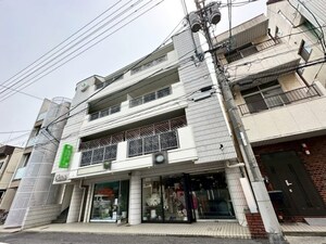 鶴形フォーシーズンビル