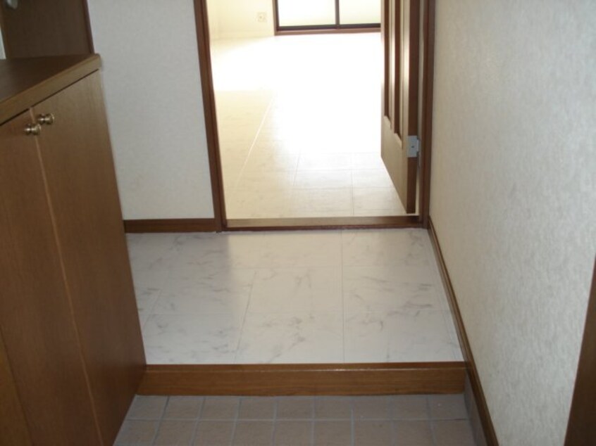 玄関 コンフォース亀山Ⅰ