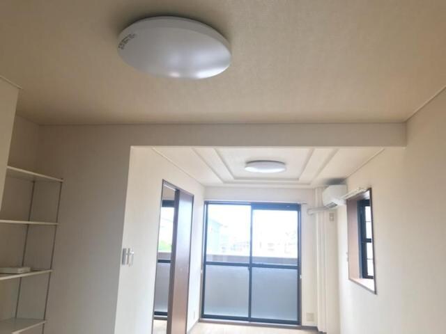 室内設備 フラワーバスケット