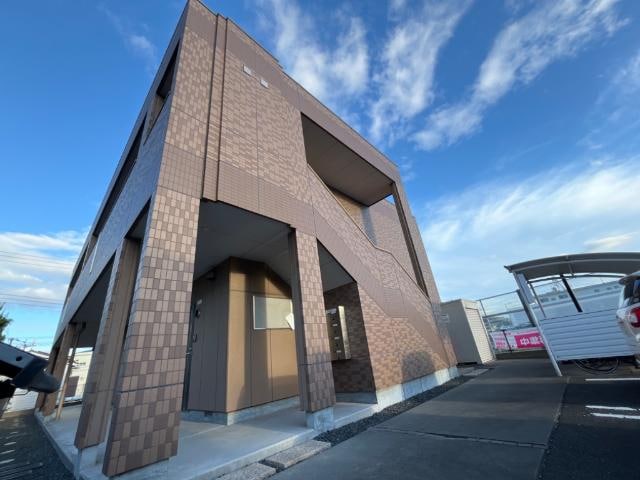 外観写真（昼） コンテンポラリースクエア