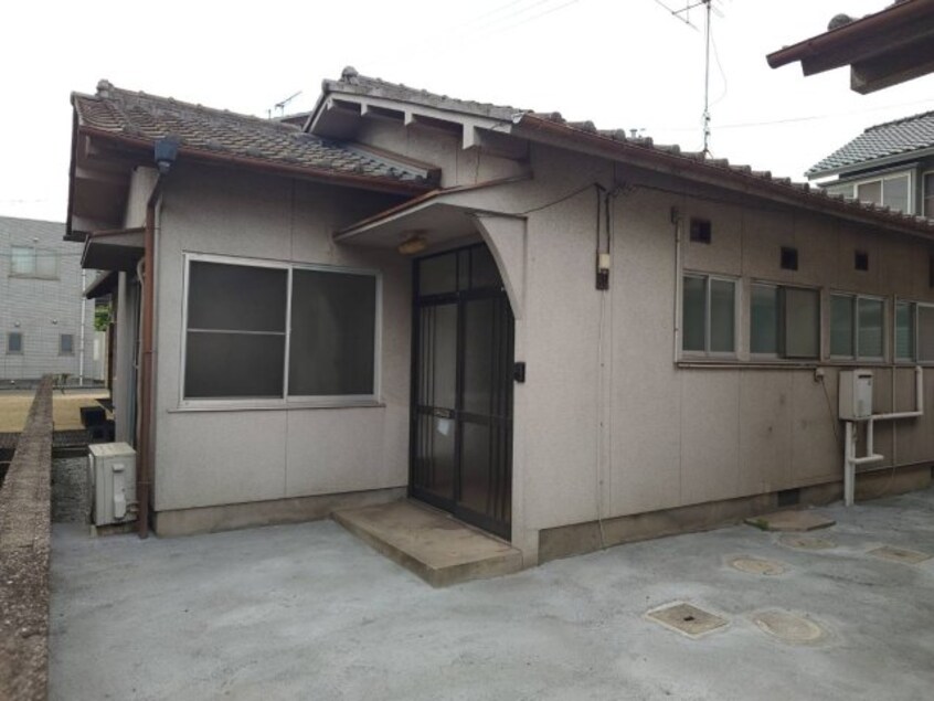  倉本住宅