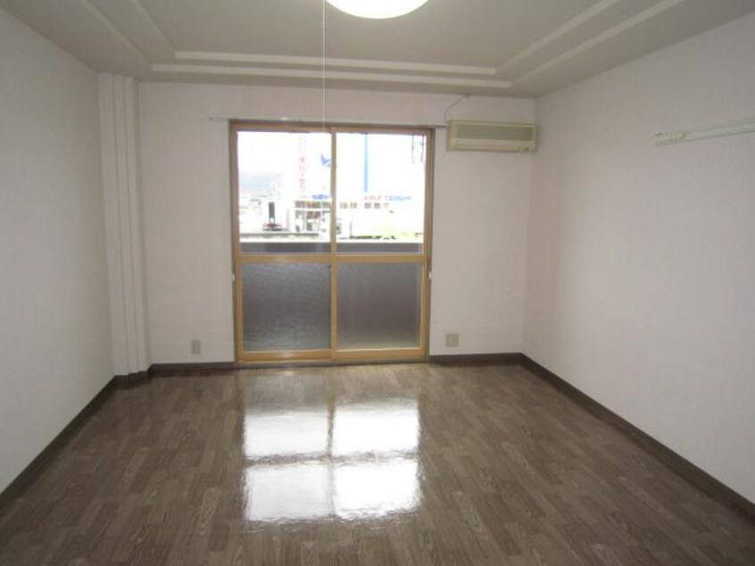 洋室 サンコート窪津