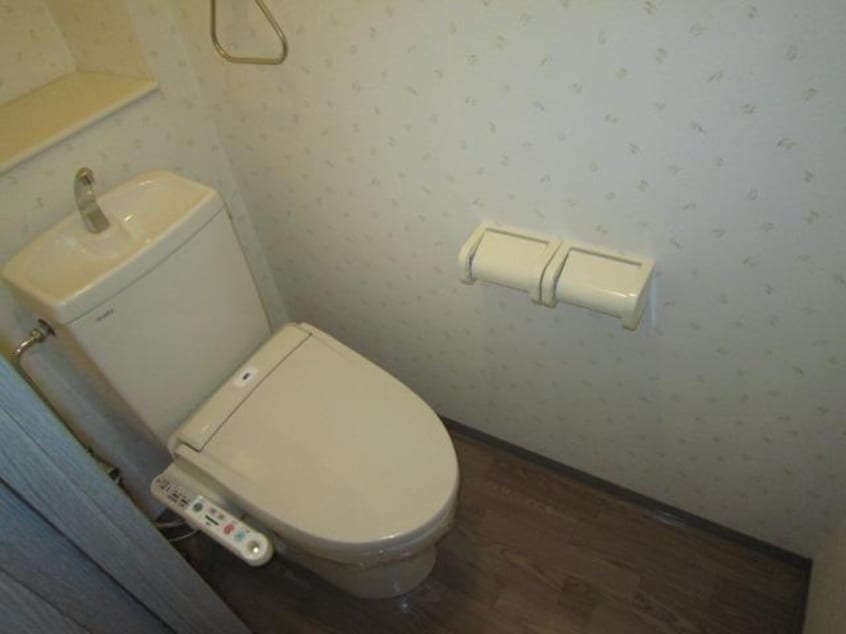 トイレ サンコート窪津