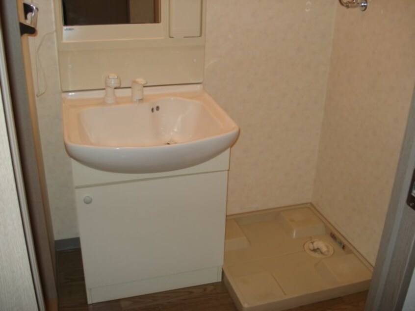 洗濯機置場 サンコート窪津