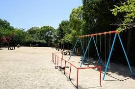 足高公園(公園)まで659m セジュール宮原B棟