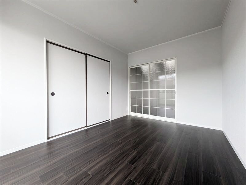  プラティア板谷A棟