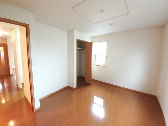  スクエア・レジデンスＢ