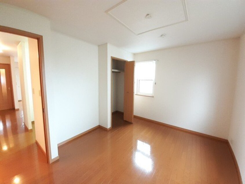  スクエア・レジデンスＢ