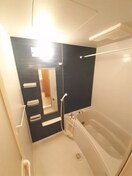  スクエア・レジデンスＢ