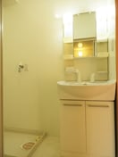  プレジオ六番館