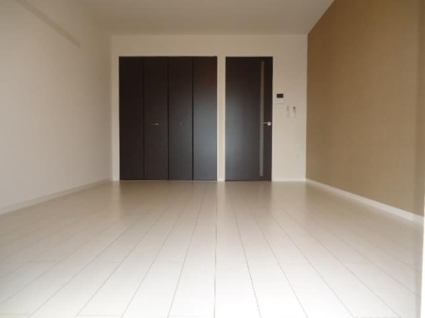 洋室 山陽本線（中国）/西阿知駅 徒歩17分 2階 築8年