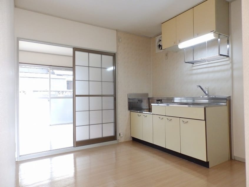  プレジール小崎