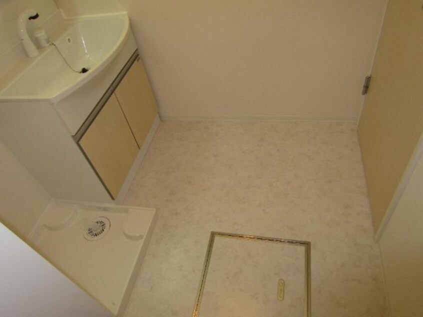 脱衣所 山陽本線（中国）/新倉敷駅 徒歩15分 1階 築7年