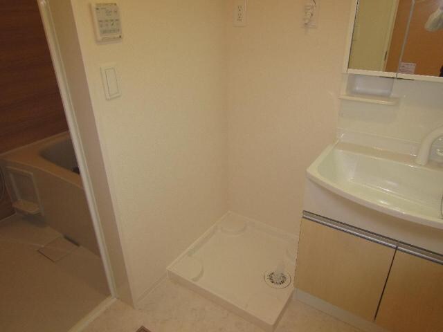 洗濯機置場 山陽本線（中国）/新倉敷駅 徒歩15分 1階 築7年