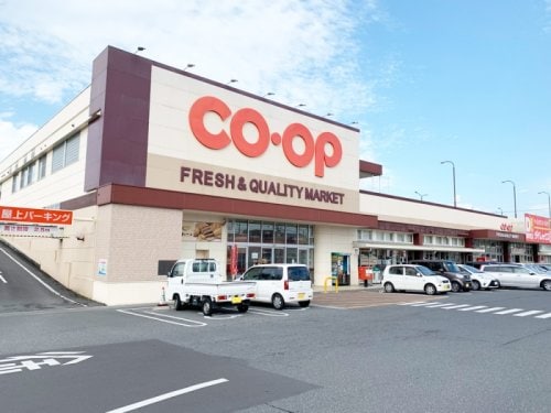 おかやまコープ コープ総社東(スーパー)まで485m 吉備線<桃太郎線>/東総社駅 徒歩19分 2階 築31年