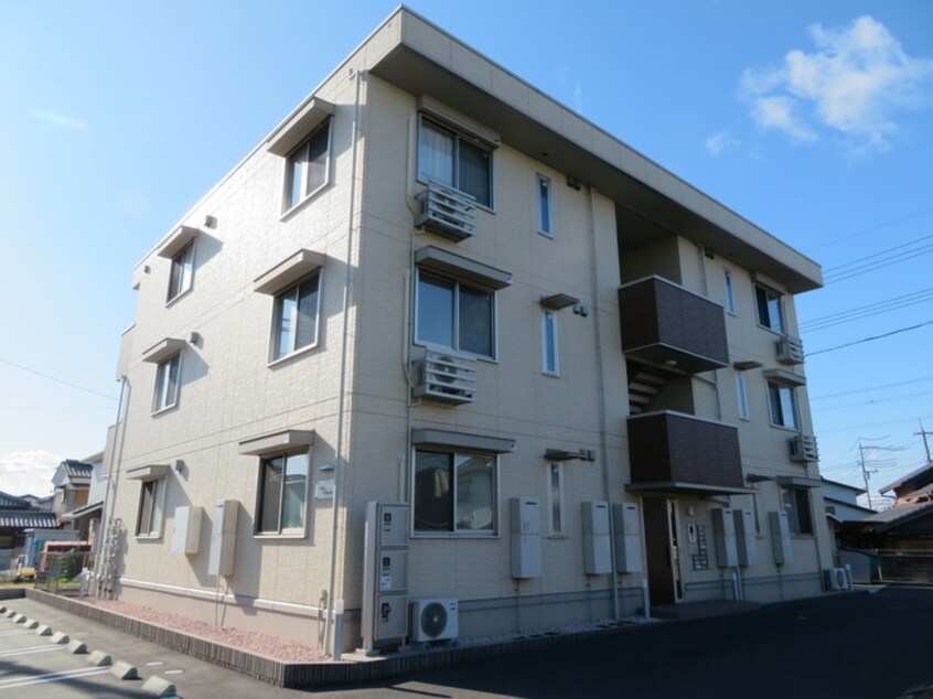  ベイ　ブランシェ中島