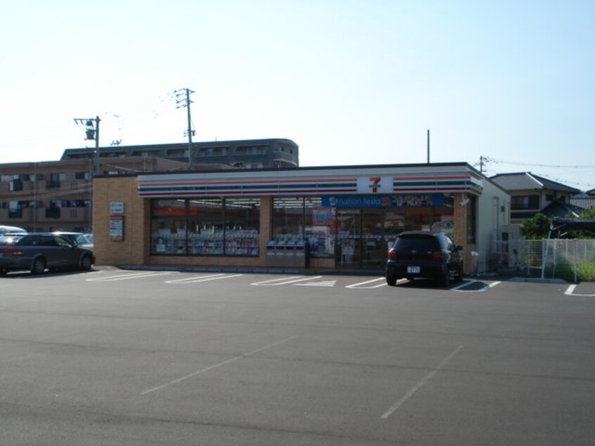セブンイレブン新倉敷駅前3丁目店まで975ｍ 山陽新幹線（中国・九州）/新倉敷駅 徒歩10分 1階 築17年
