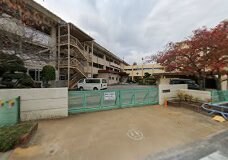 倉敷市立中島小学校(小学校)まで708m リジエールＢ
