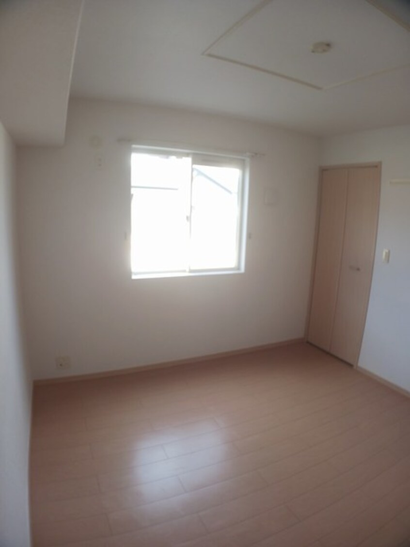  山陽本線（中国）/新倉敷駅 バス27分黒崎下車:停歩5分 1階 築15年