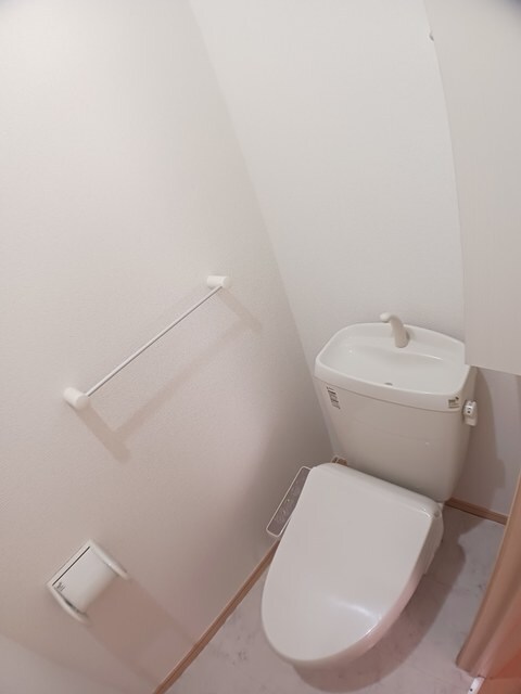  山陽本線（中国）/新倉敷駅 バス27分黒崎下車:停歩5分 1階 築15年