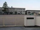 倉敷市立柏島小学校(小学校)まで2992m 山陽本線（中国）/新倉敷駅 バス27分黒崎下車:停歩5分 1階 築15年