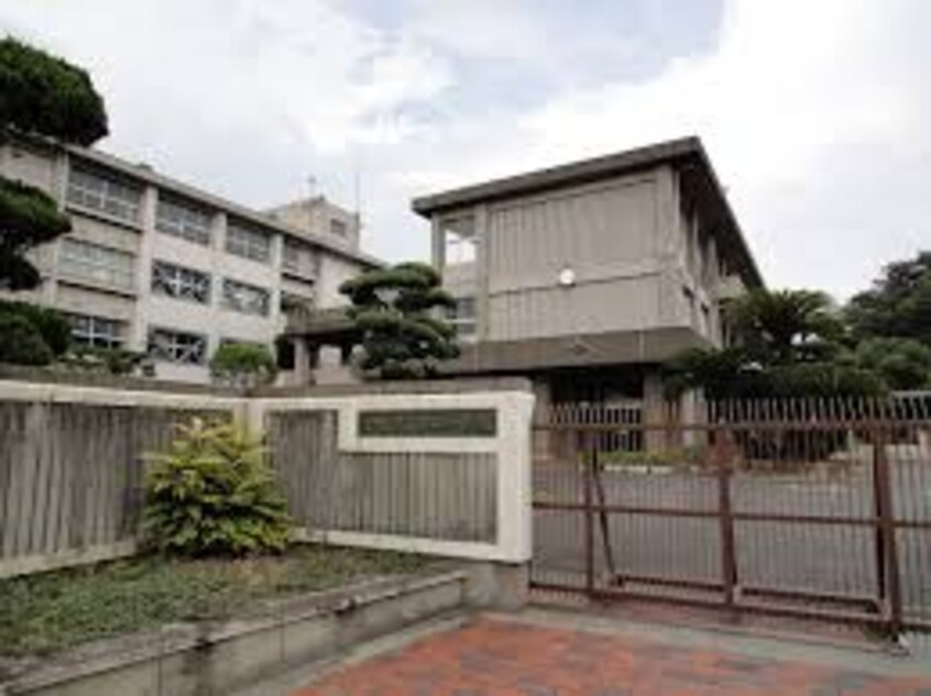 倉敷市立帯江小学校(小学校)まで279m 山陽本線（中国）/倉敷駅 徒歩46分 2階 築37年